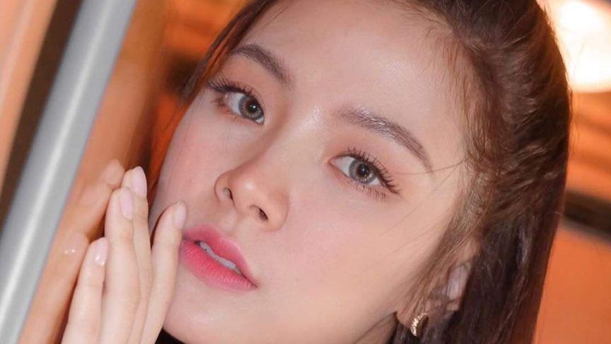 Độc đáo VV888 Game Xóc Đĩa Mới Mông trong trang phục dân tộc