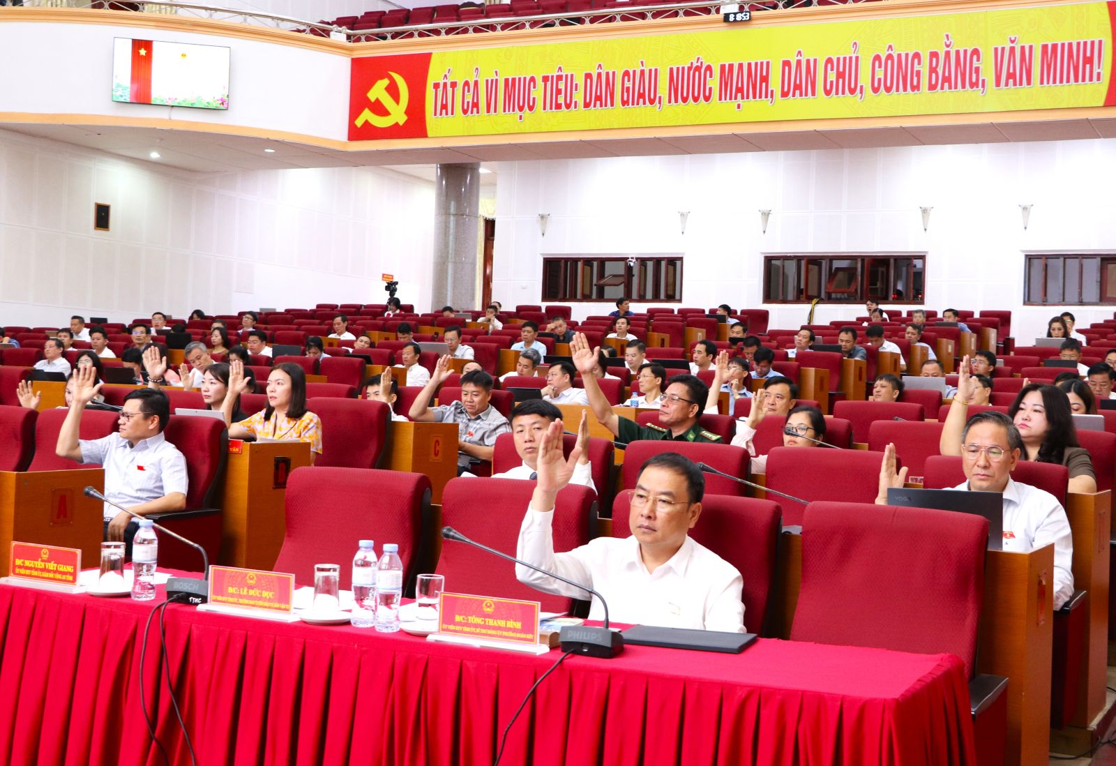 Thông qua 15 VV88 com đăng nhập tại Kỳ họp thứ ba mươi mốt (Kỳ họp chuyên đề) HĐND tỉnh khóa XV, nhiệm kỳ 2021 - 2026