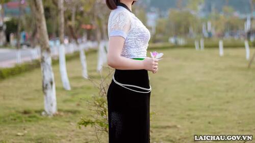 Hoa ban là loài hoa mang đậm bản sắc của núi rừng Tây Bắc được nhắc nhiều trong câu chuyện tình huyền thoại giữa chàng Khum và nàng Ban của đồng bào dân tộc Thái.